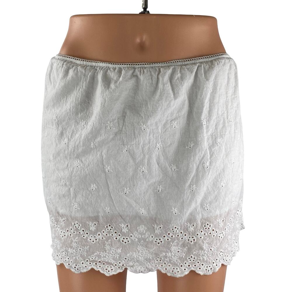Princess Polly Women White Floral Eyelet Embroidery Mini Straight Under Skirt 10